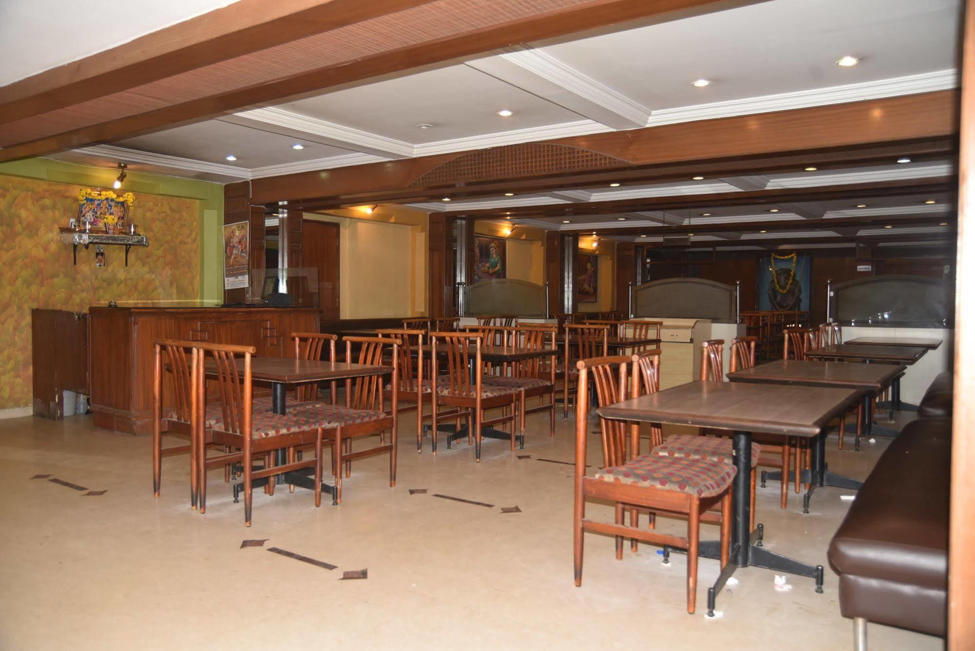 Hotel Maurya Bangalore Exterior photo